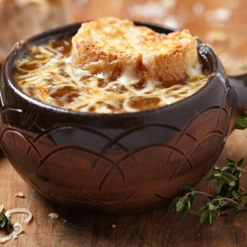 Recette Soupe à l'oignon gratinée à la Tomme des Pyrénées